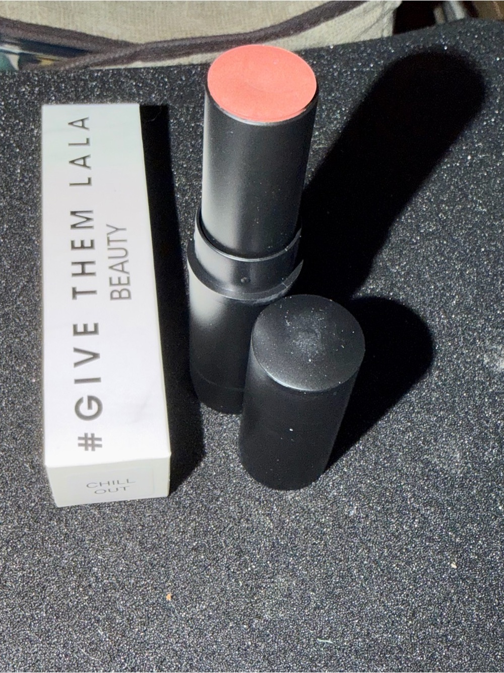 GIVE THEM LALA Beauty Highlighting Stick in Chill Out - NEW